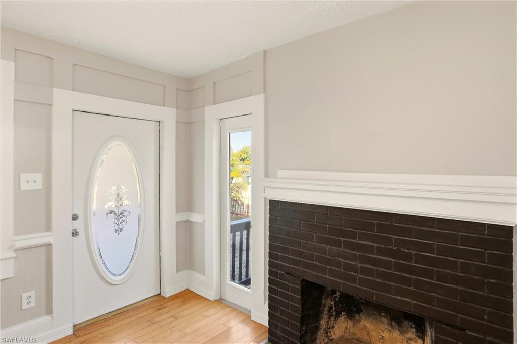 2342 Stella ST photo 8