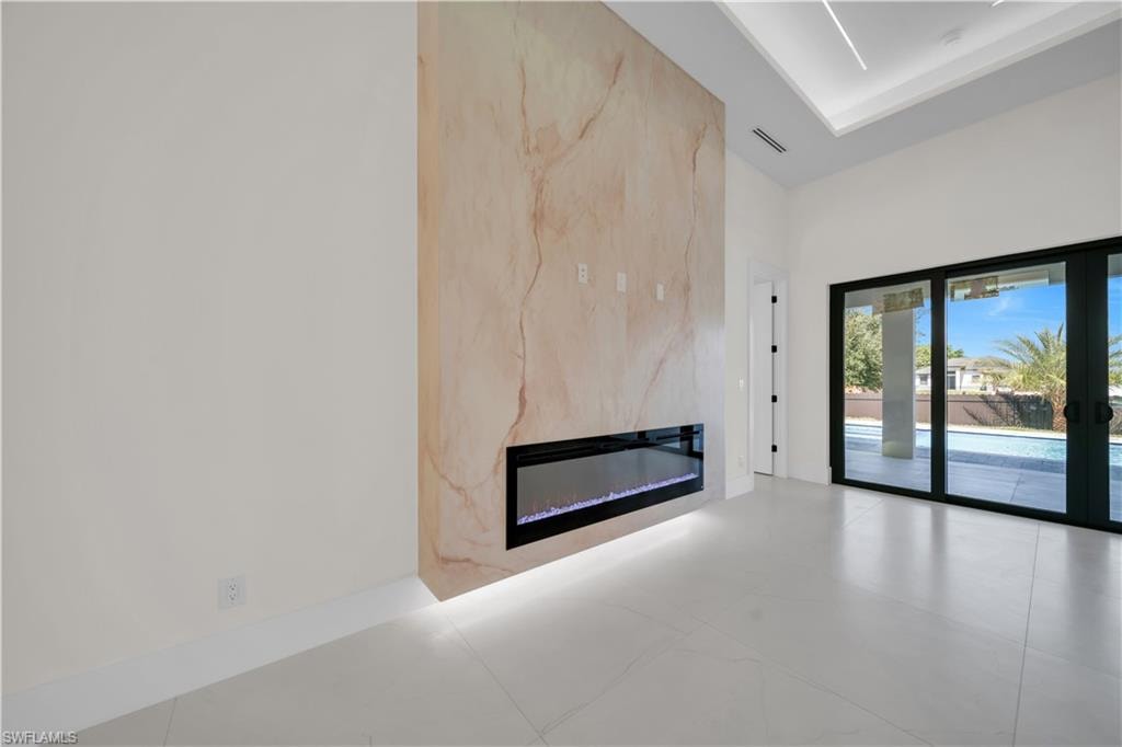 2421 Santa Barbara BLVD N photo 15