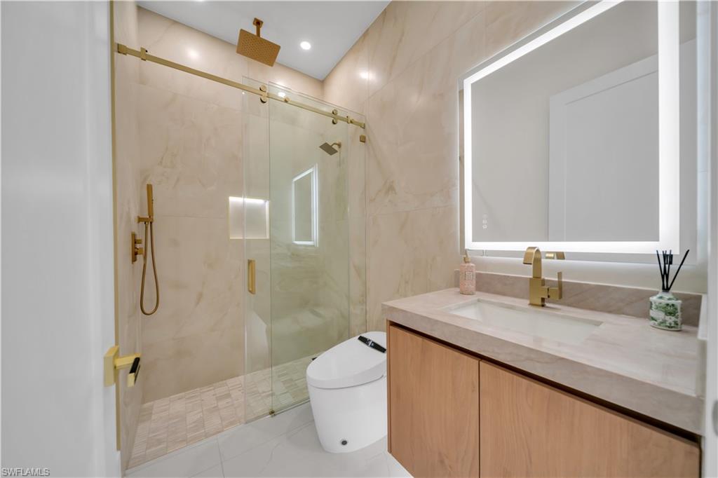 2421 Santa Barbara BLVD N photo 21