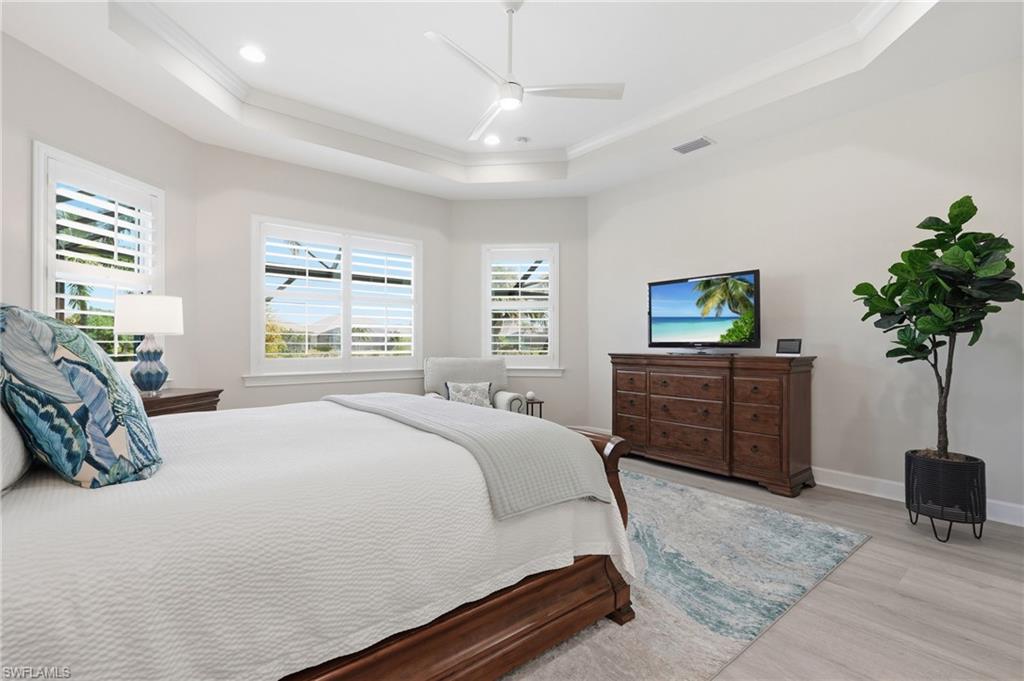 6061 Lucaya WAY photo 23
