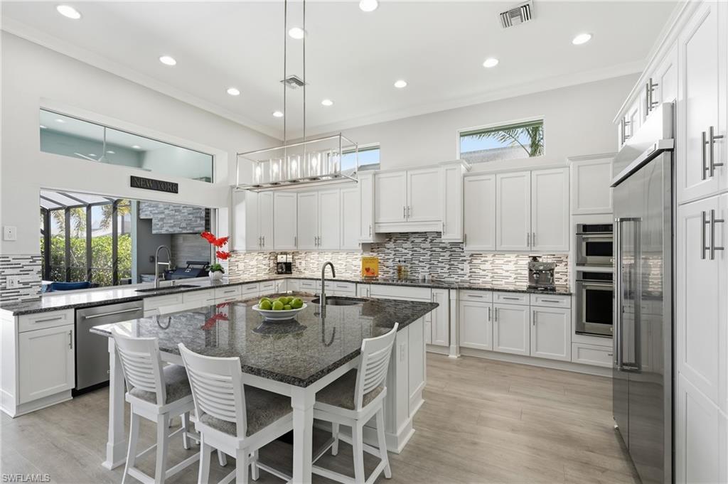 6061 Lucaya WAY photo 12