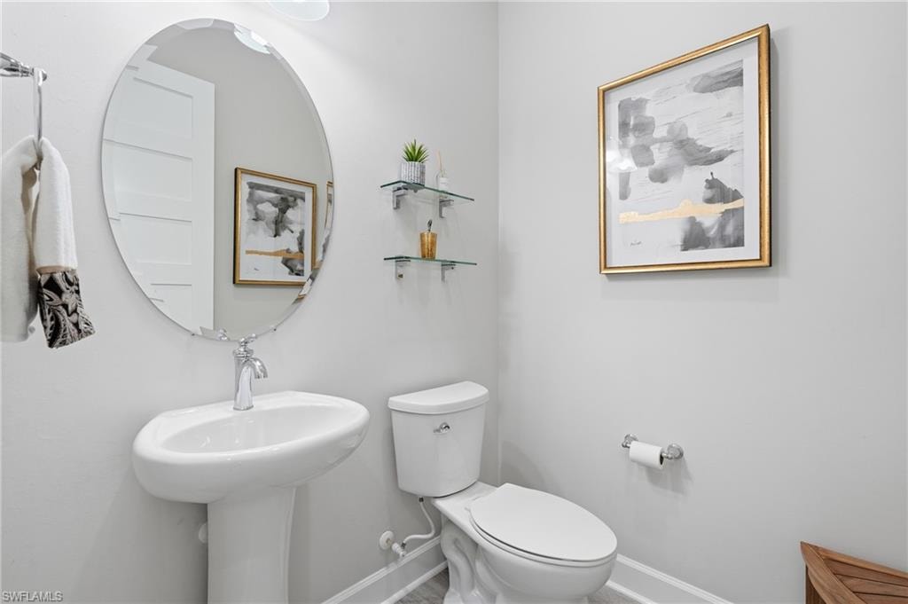 6061 Lucaya WAY photo 32
