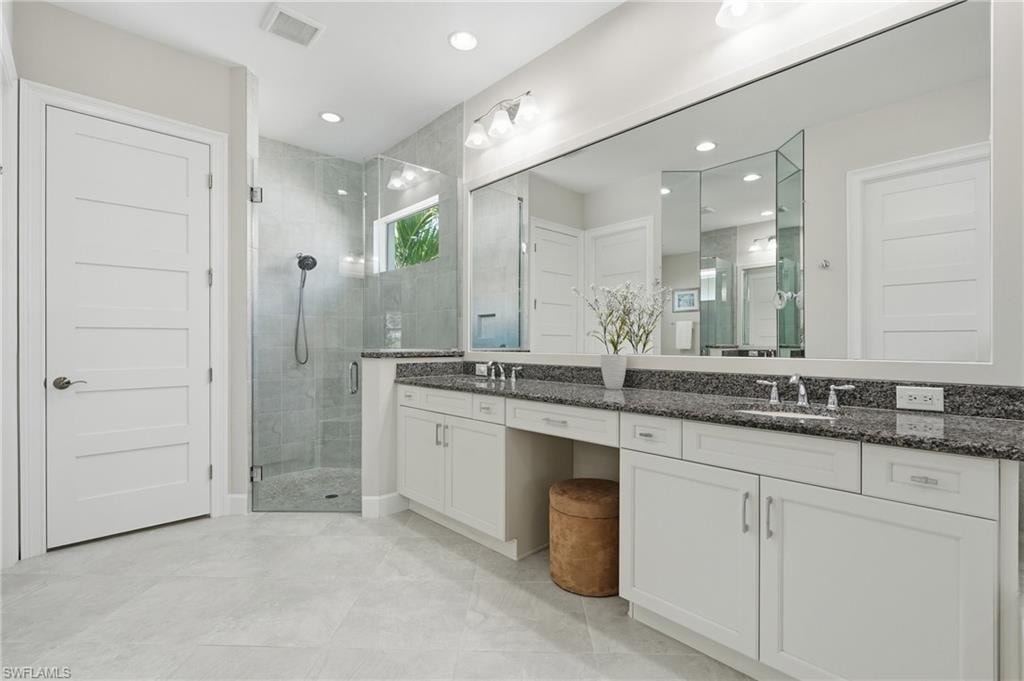 6061 Lucaya WAY photo 25