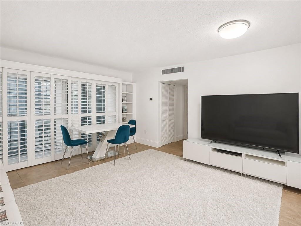 2350 1st ST 303 photo 16