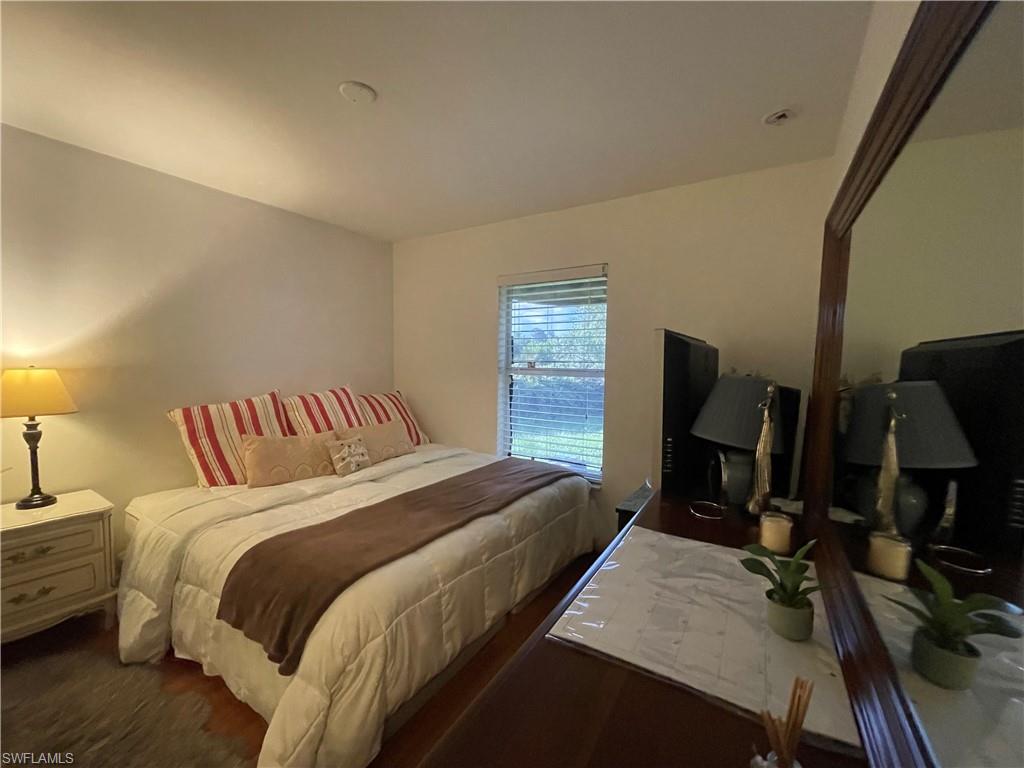 Guest bedroom