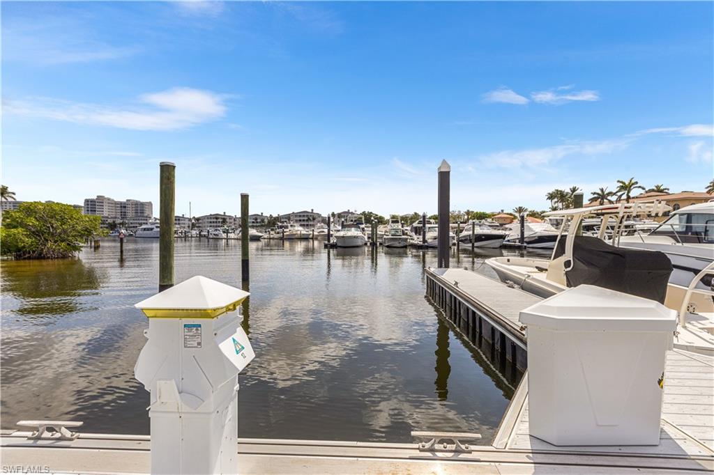 Straight in approach, no crazy maneuvering necessary! The beam of this dock is wider than other 38' slips in Gulf Harbour between 4' to a whopping 7'. The variance allows for boat length of 40' 10".
