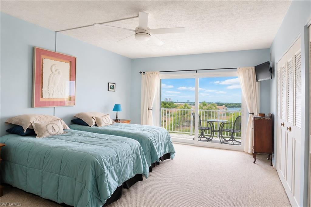 60 Pelican ST W 602 photo 6