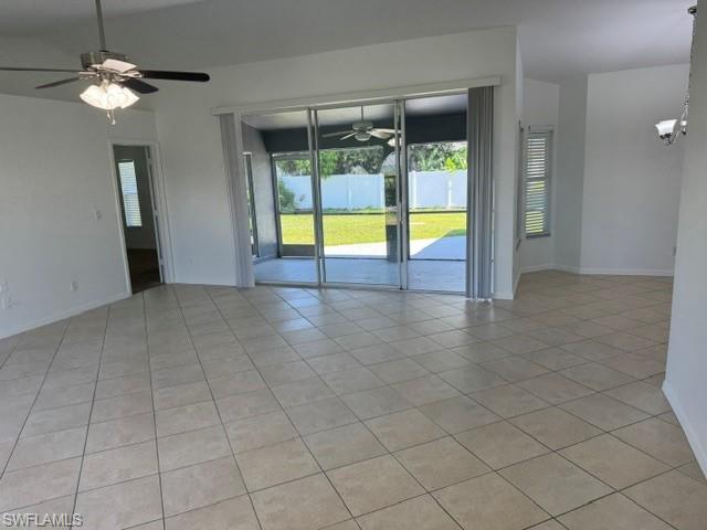 33 NW 25th ST