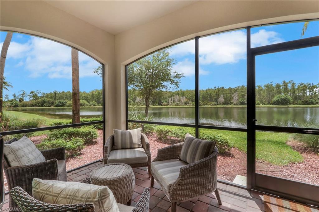 9560 Trevi CT 4812