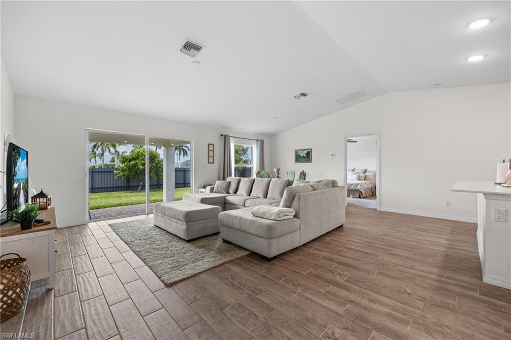 2007 NW 17th TER