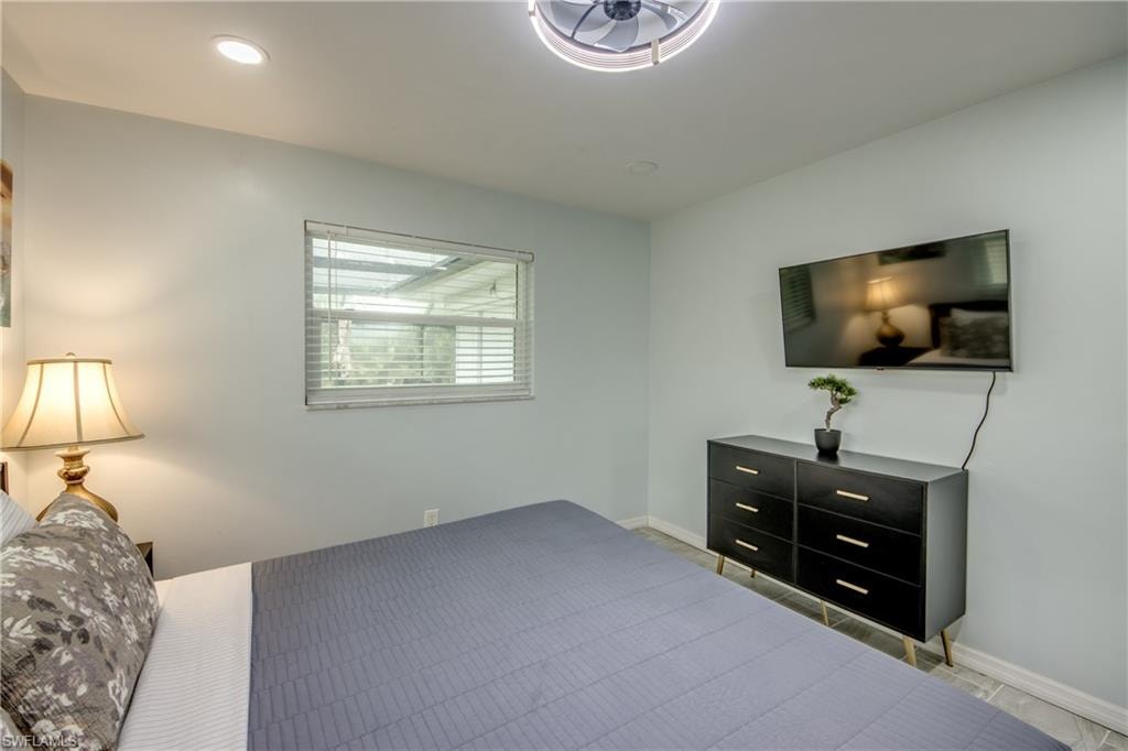 510 SW 51st TER photo 22