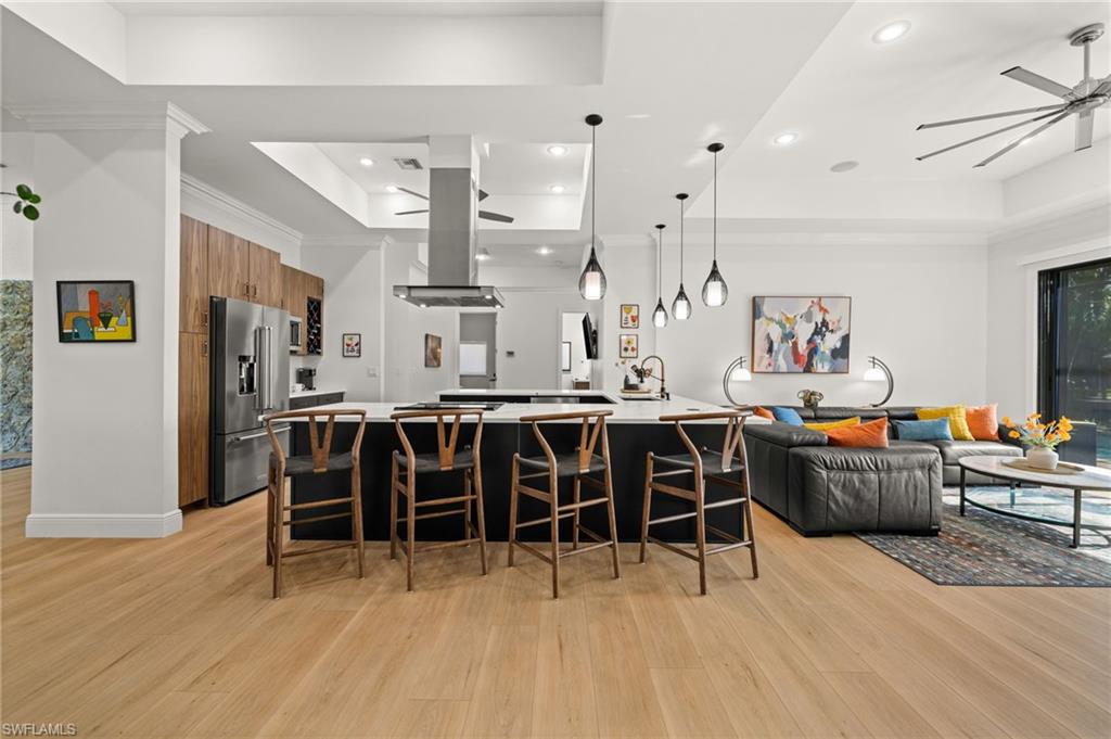 Room for all of your guests at the breakfast bar