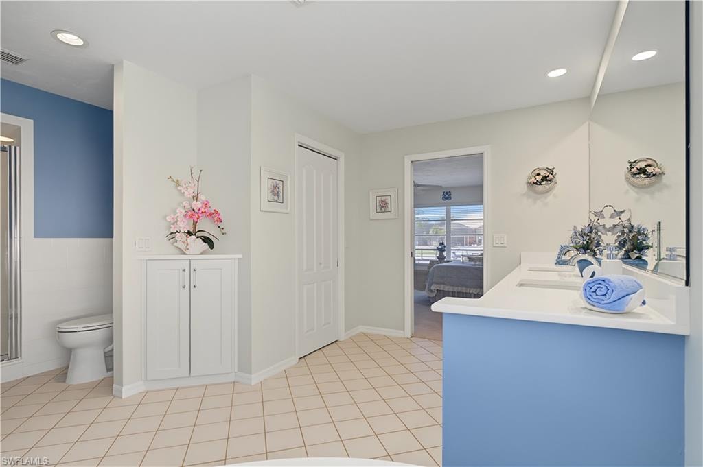1723 Suzi ST photo 30