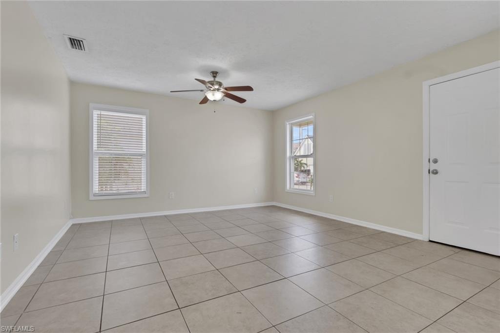 254 Leawood CIR photo 14