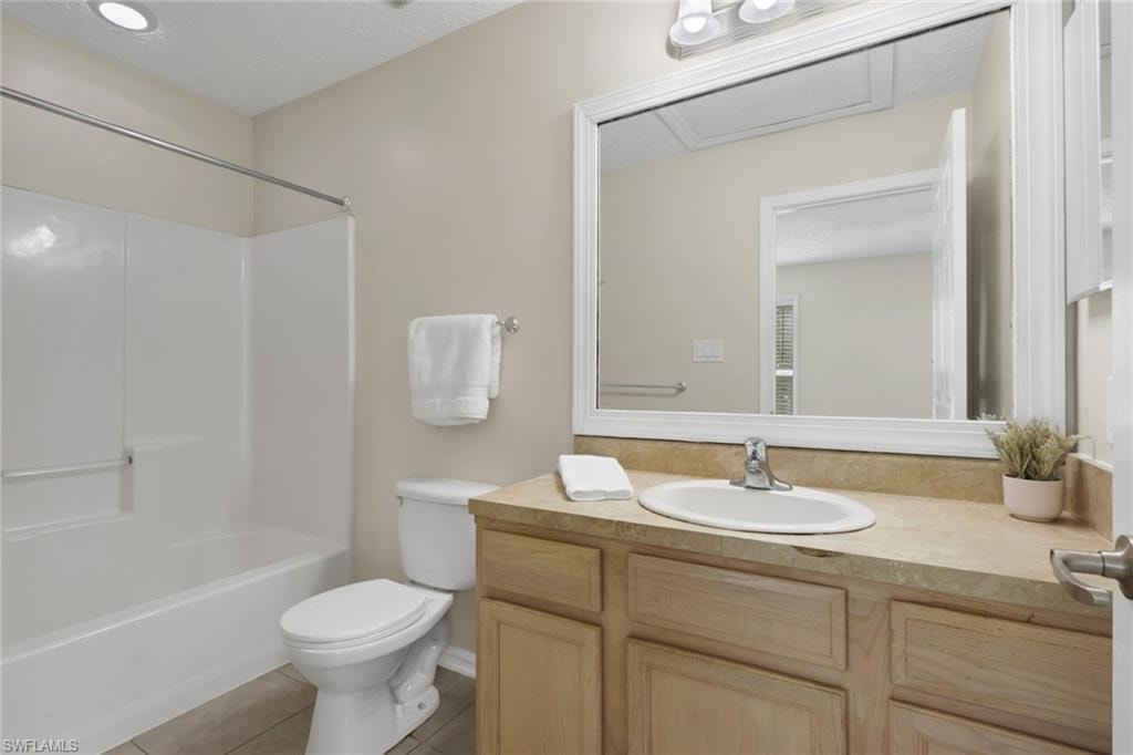 254 Leawood CIR photo 18