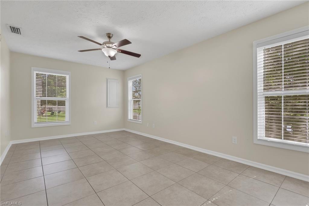 254 Leawood CIR photo 11