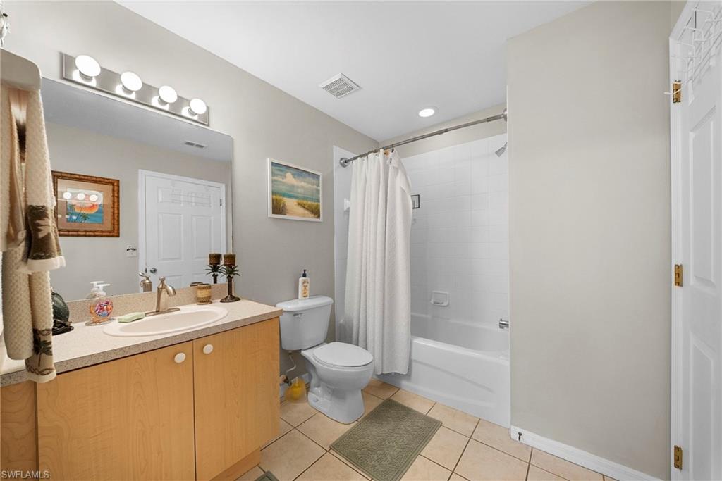15461 Bellamar CIR 1912 photo 9
