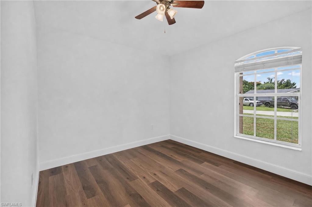 18560 Holly RD photo 32