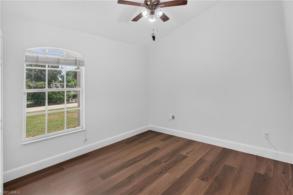 18560 Holly RD photo 33