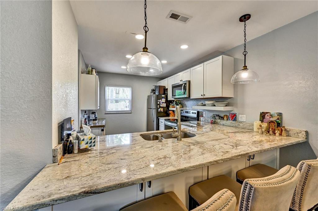 4259 Island CIR 3 photo 9