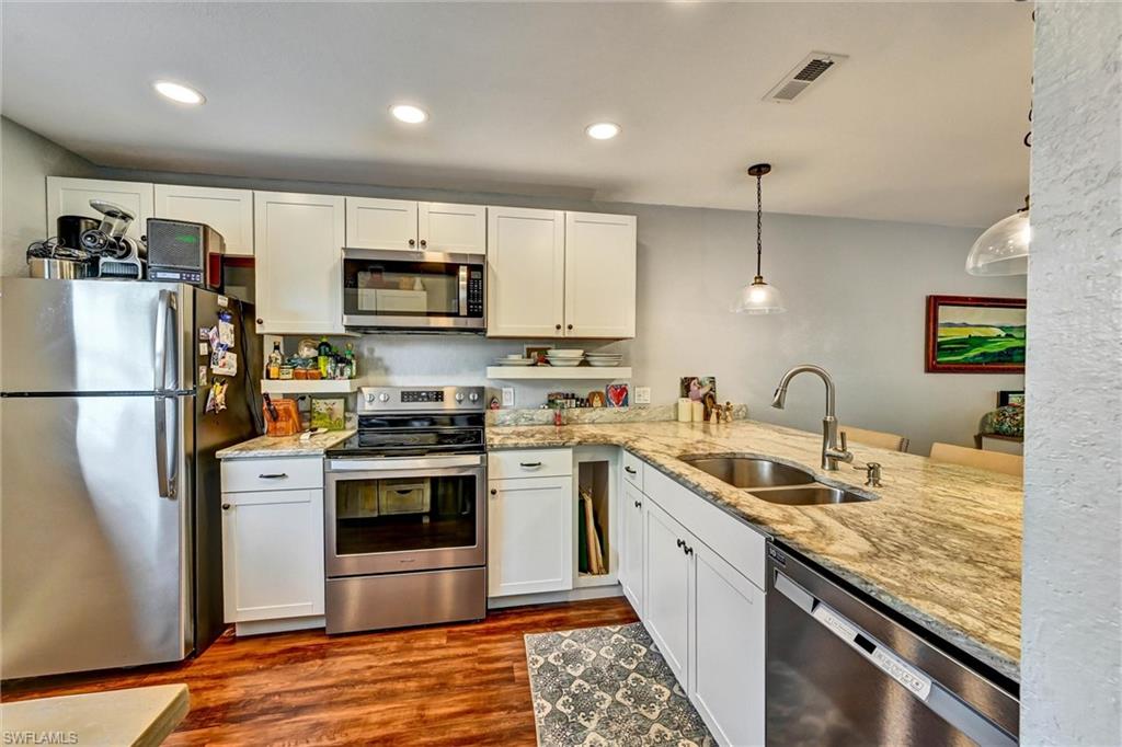 4259 Island CIR 3 photo 10