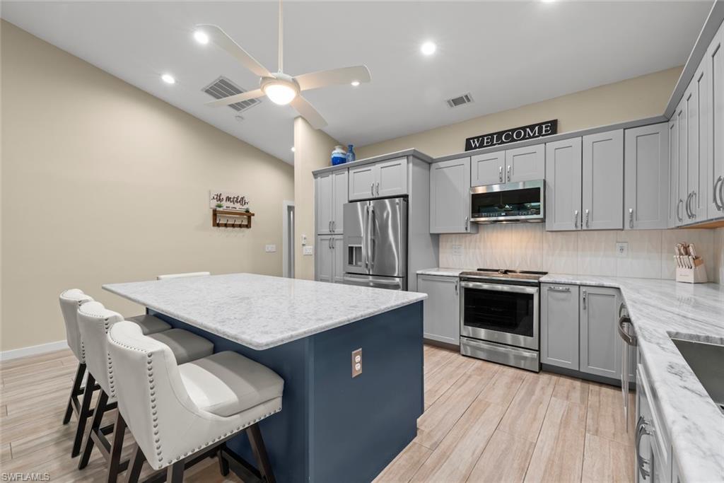 12640 Kelly Palm DR photo 16