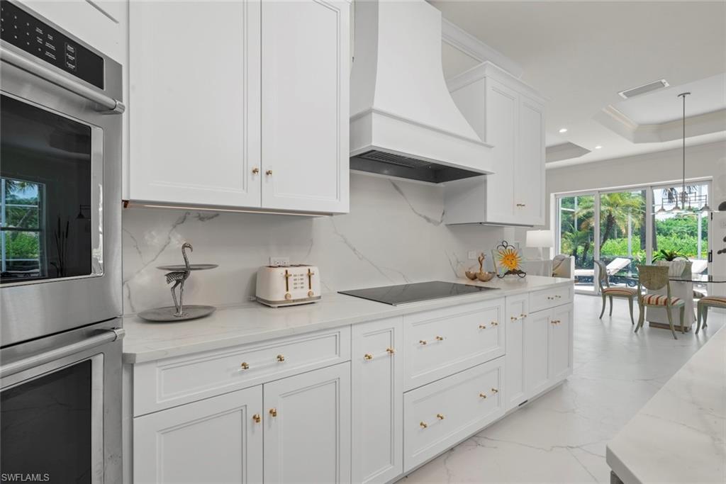 2302 Wulfert RD photo 8