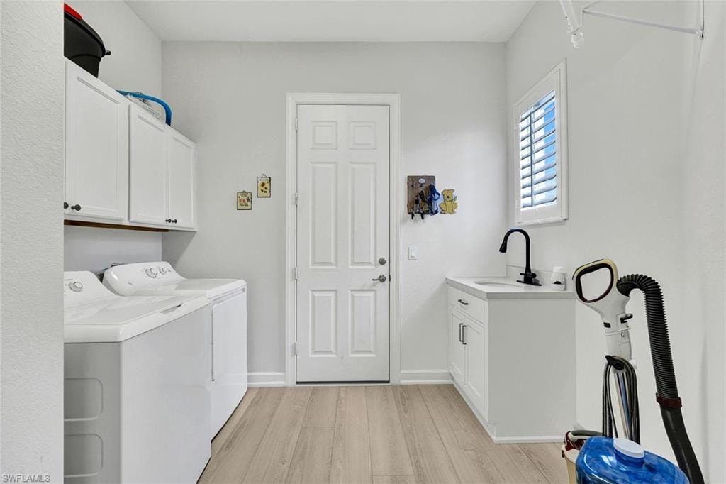 16075 Parque LN photo 30