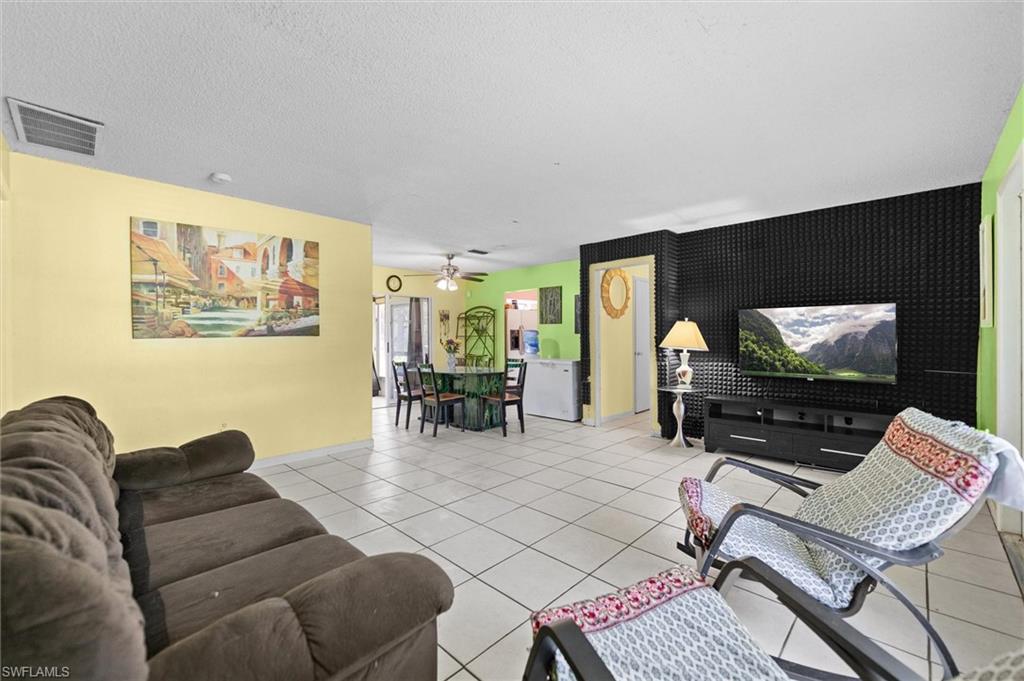 918 McKinley AVE photo 8