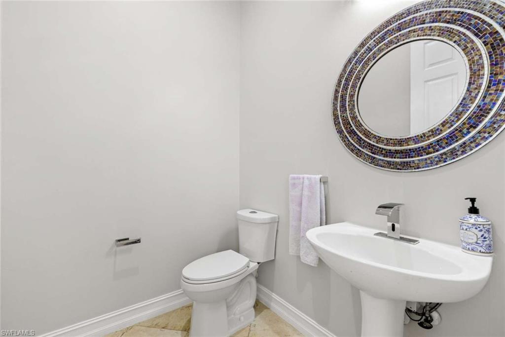 7080 Bergamo WAY 201 photo 13