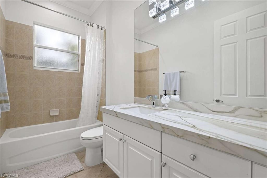 7080 Bergamo WAY 201 photo 14