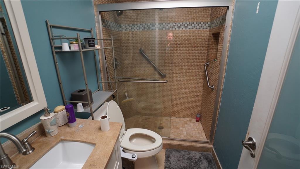 779 Park AVE photo 15