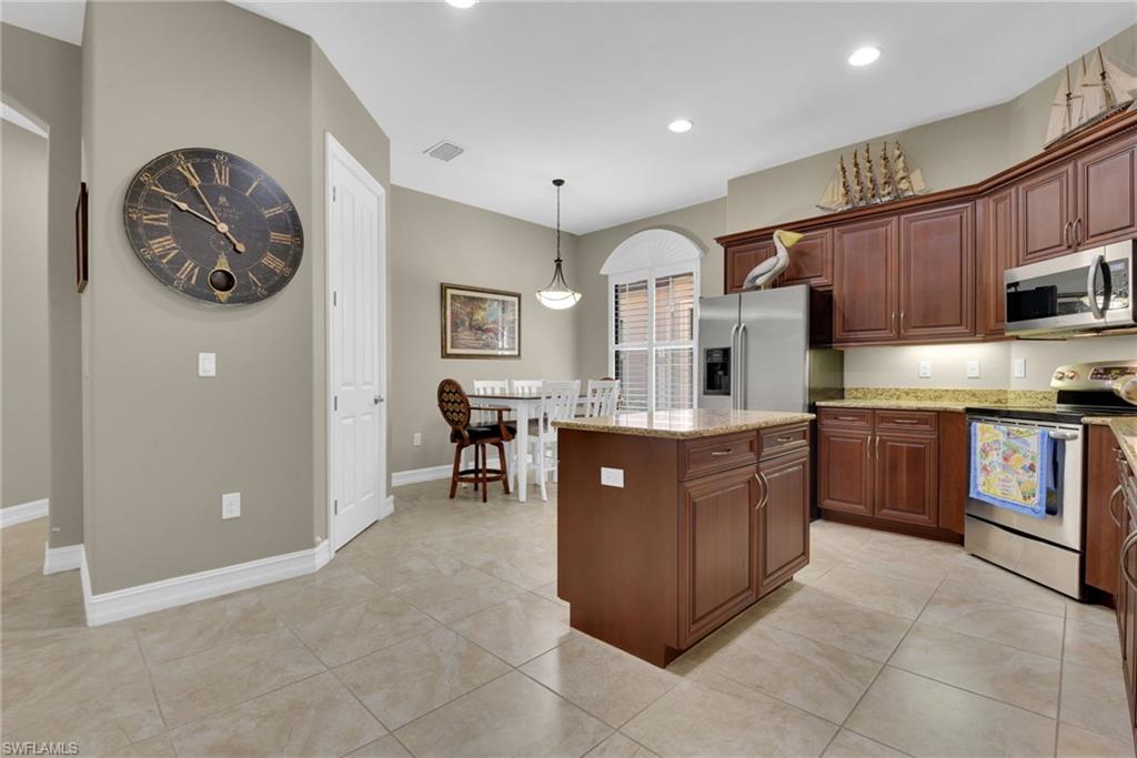 7461 Moorgate Point WAY photo 9