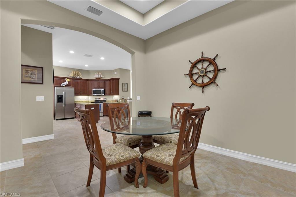 7461 Moorgate Point WAY photo 11