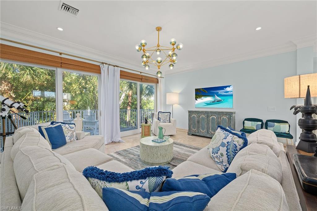 660 Anchor DR photo 6