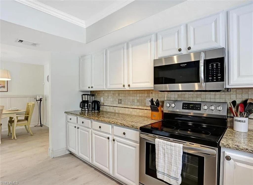 856 98th AVE N photo 13