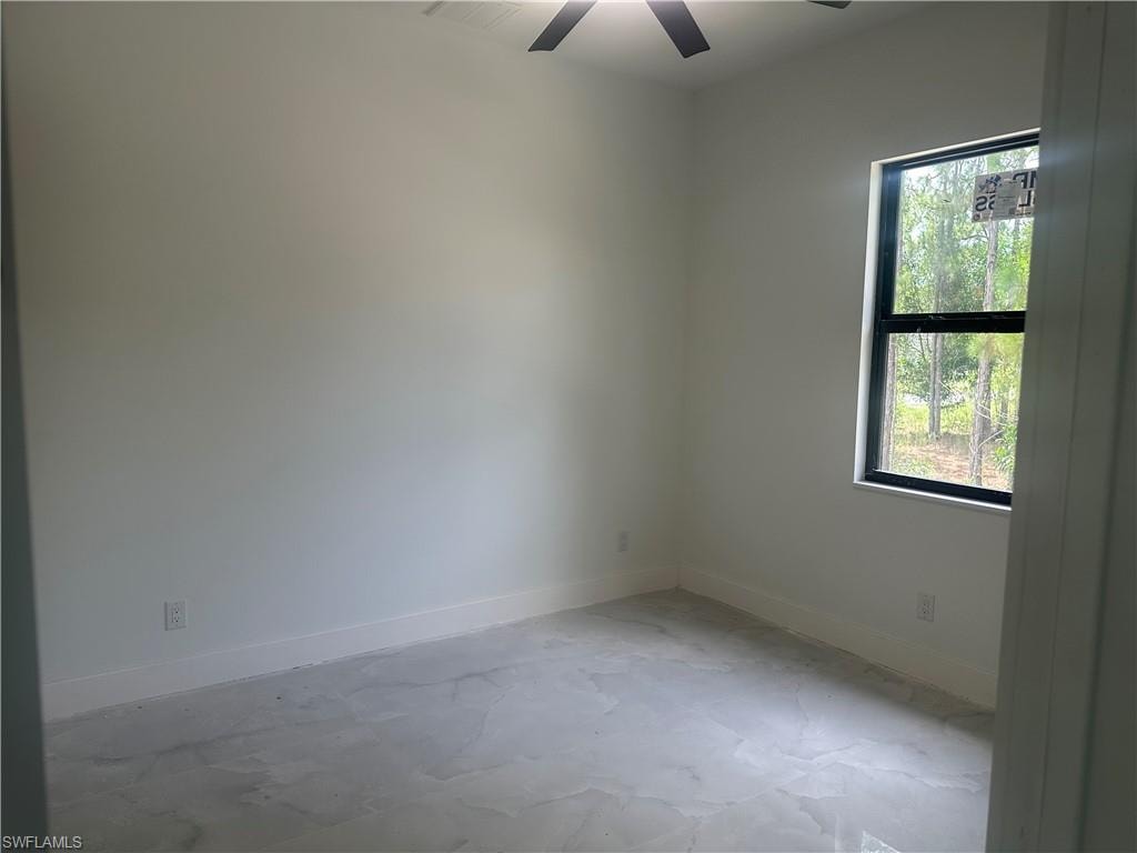 119 Moore AVE photo 42