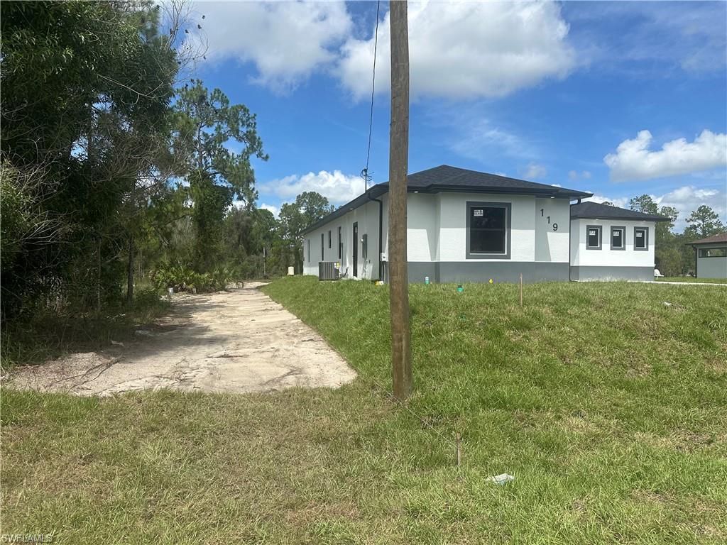 119 Moore AVE