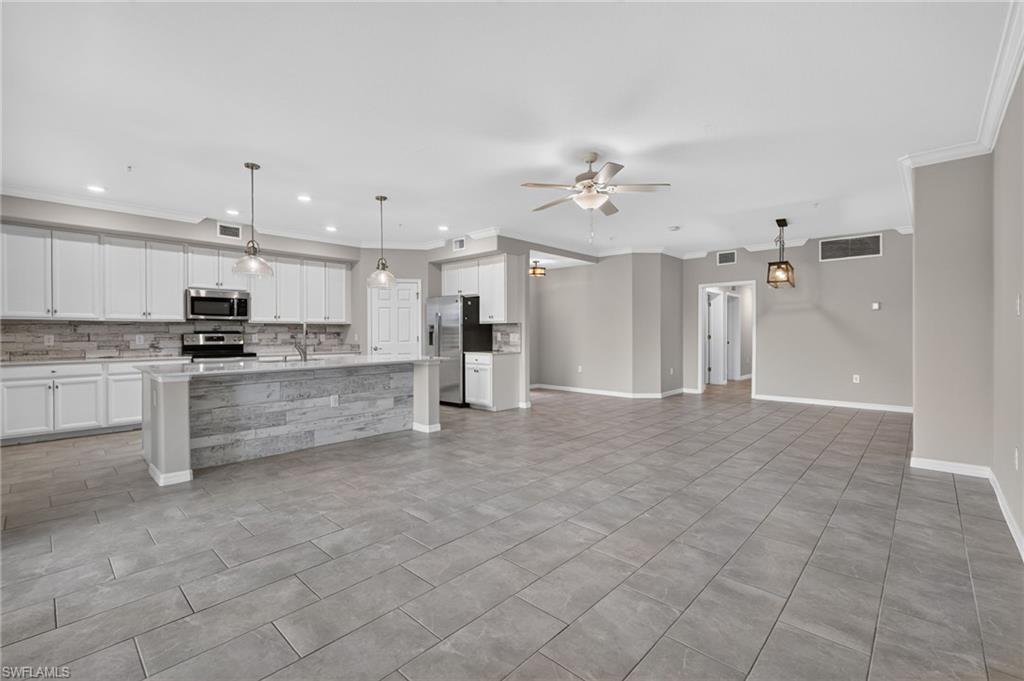 12047 Hawthorn Lake DR 102 photo 13