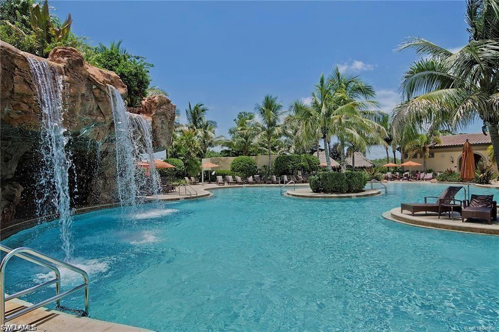 Player's Club Pool