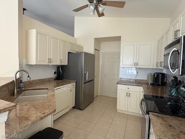 11807 Bayport LN 204 photo 11