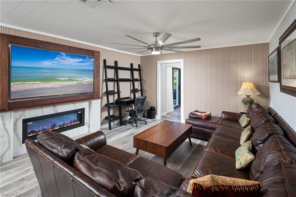 161 Mahogany DR photo 8