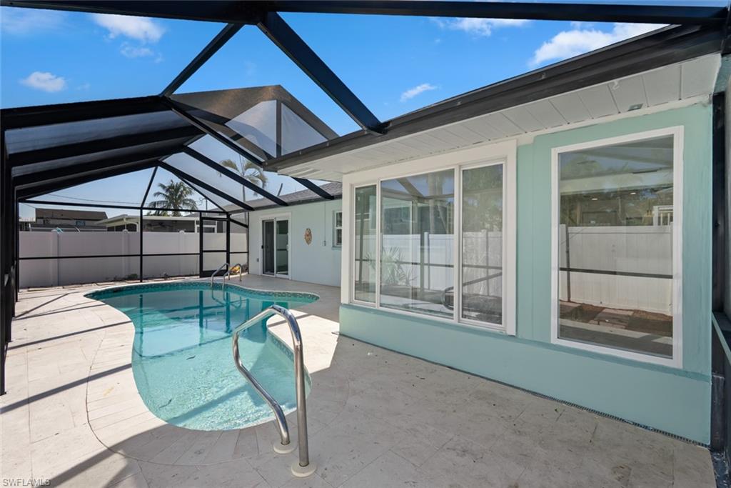 Screened pool
