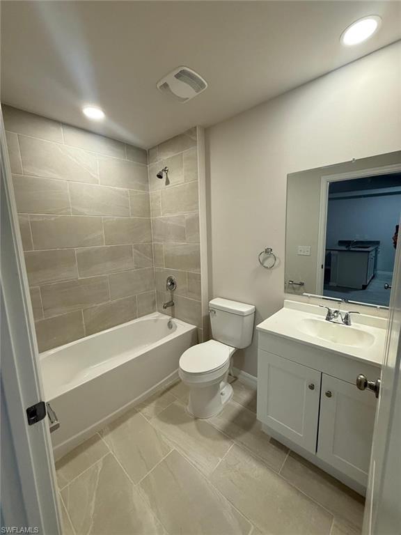 1101 Harold AVE S photo 17