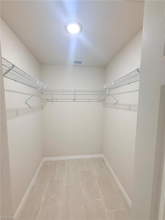 1101 Harold AVE S photo 14