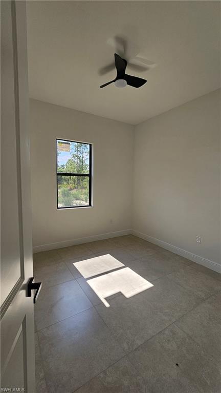 812 Hibiscus AVE photo 14