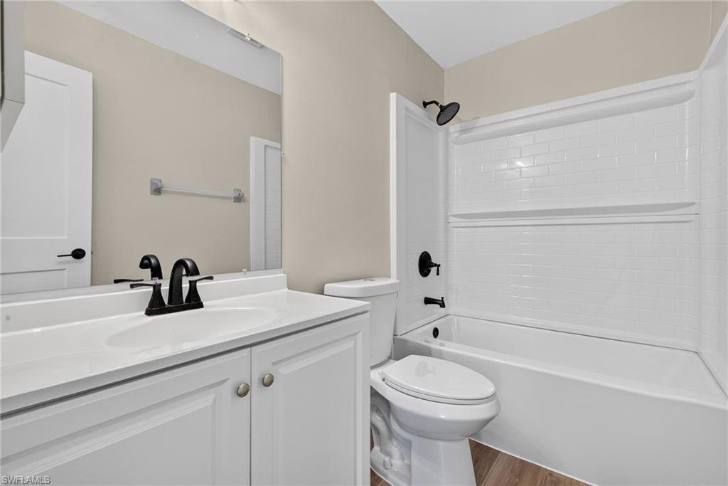 842 2nd ST photo 12