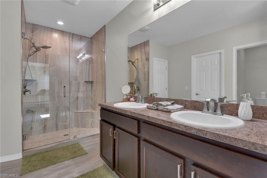 3407 Cancun CT photo 16
