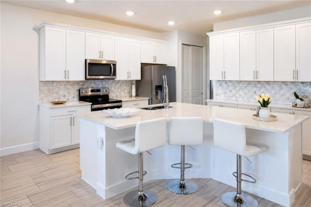 Kitchen 4153 Sonoma Oaks For Lease, Esperanza Bustamante, Naples, Florida.3
