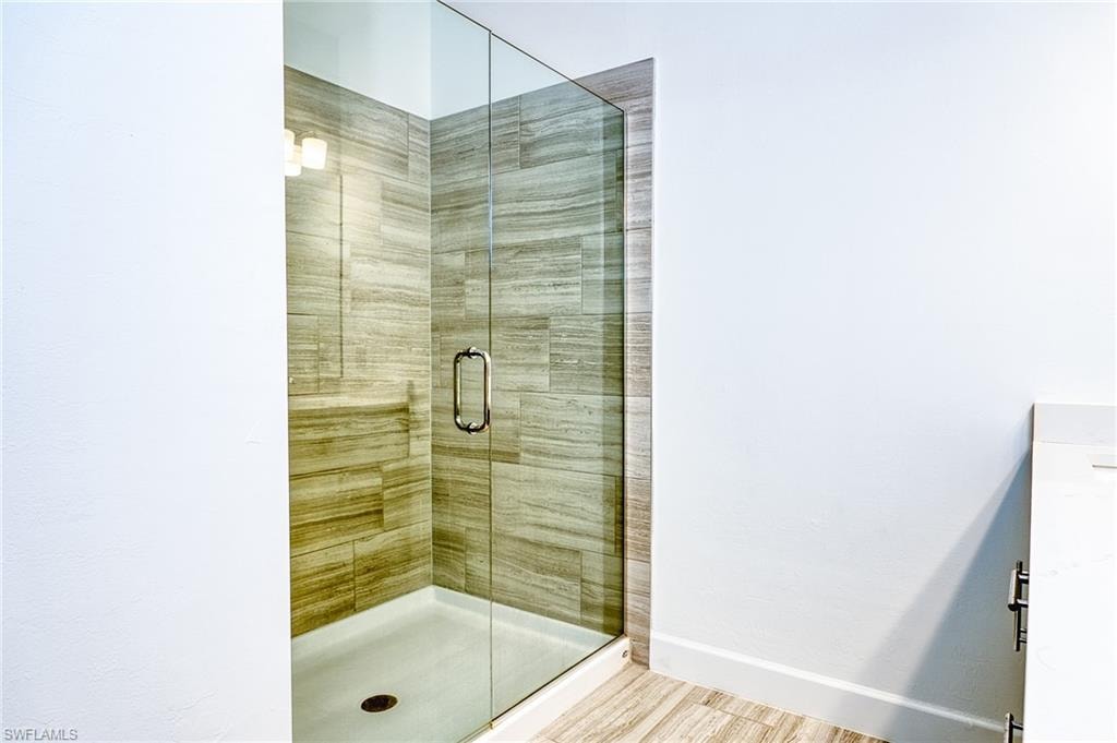Master Bath 4153 Sonoma Oaks For Lease, Esperanza Bustamante, Naples, Florida.